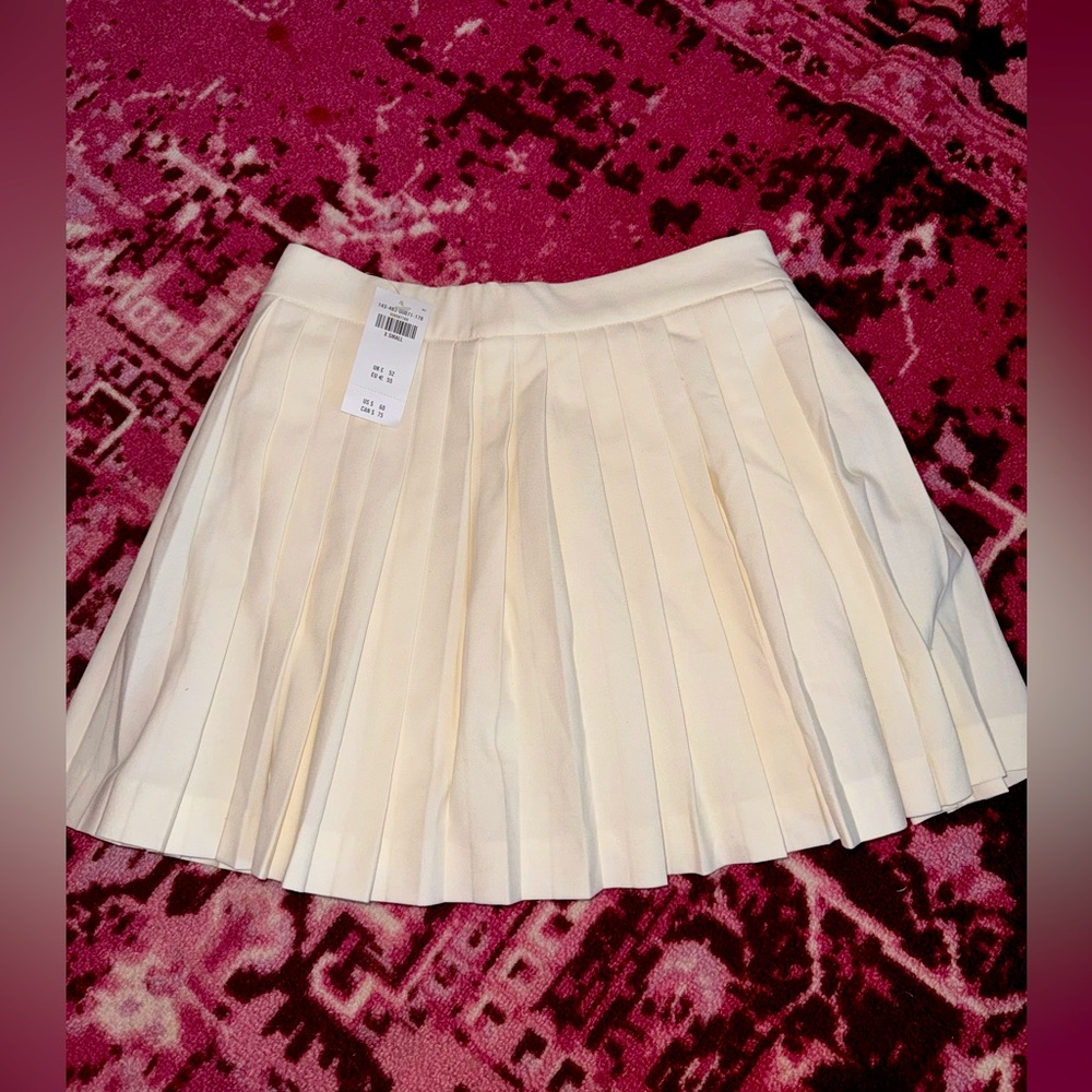 Abercrombie pleated skort